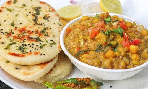 Amritsari Kulcha Chole